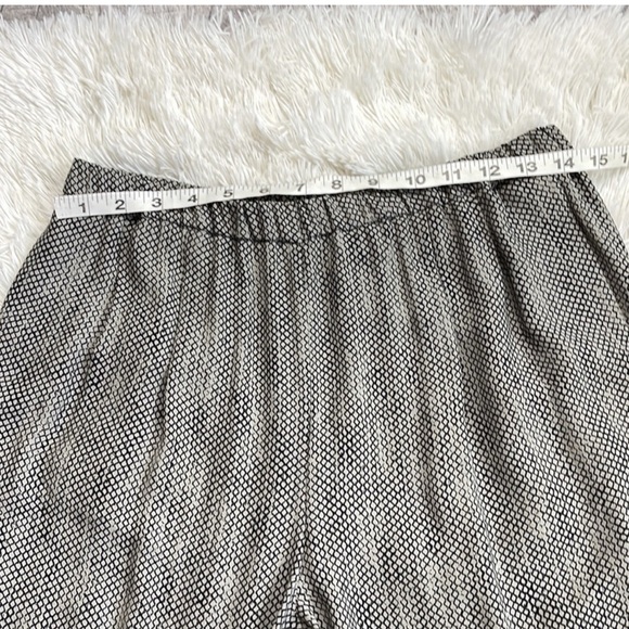 Eileen Fisher Elegant Black and cream chainette-print silk slouchy Pants - Picture 7 of 8